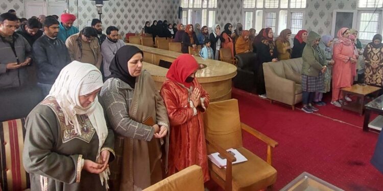 Condolence meeting held at GDC Ganderbal over the demise of Prof Abdul Wahid Qureshi