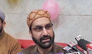 Mirwaiz condemns killing of 5 Muslim youth in UP