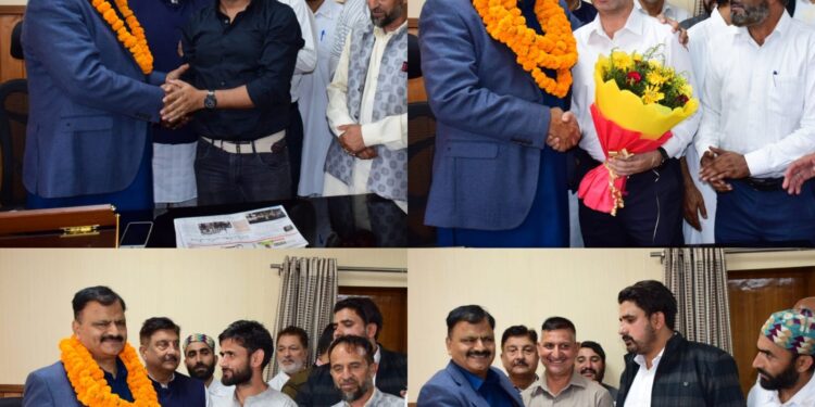 Several delegations of employees, associations call on Javed Rana