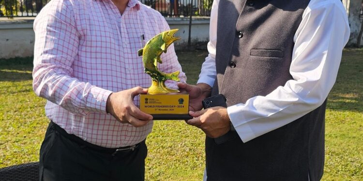 APD Minister lauds Fisheries Department for earning national level recognition