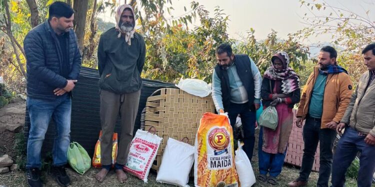 District Admin provides immediate relief to fire victims in Tikri