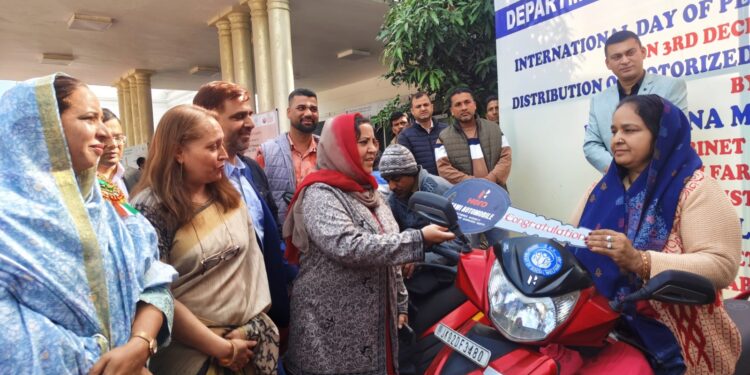 Differently able persons have right to live a life of dignity: Sakeena Itoo