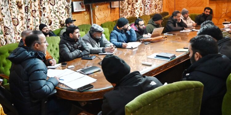 DC Shopian reviews winter preparedness; calls for a coordinated approach to mitigate winter challenges