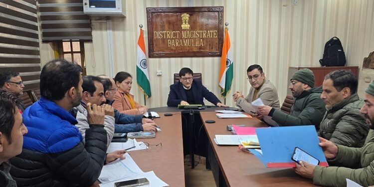 DDC Baramulla chairs DLC meeting; 1454 Applications approved under HADP