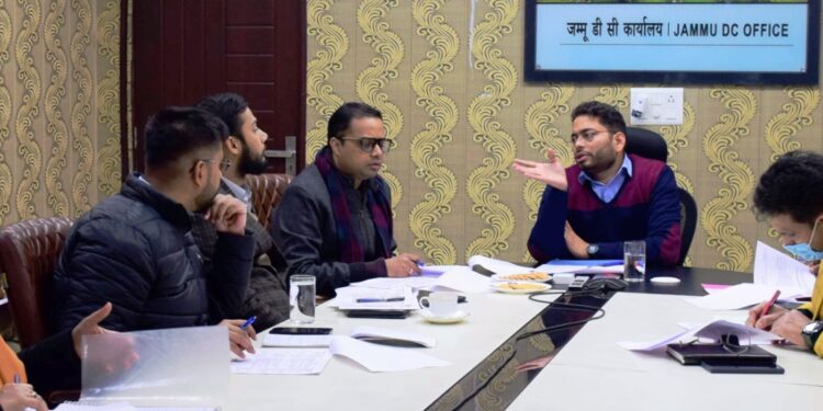 DC Jammu stresses timely resolution of Army Land cases