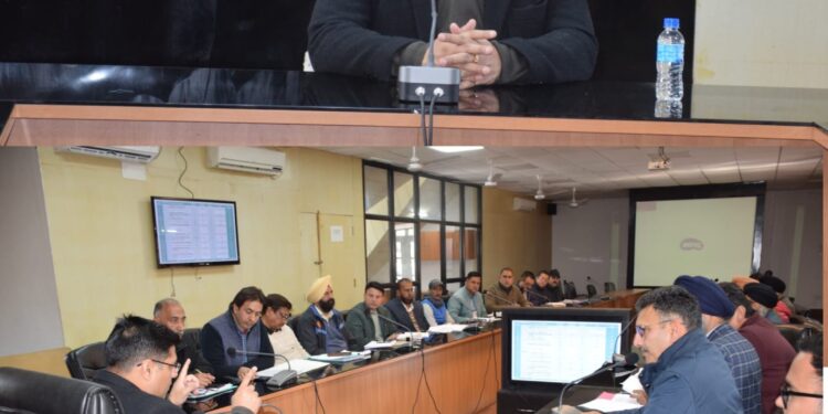 DDC reviews performance of Agriculture department in Poonch