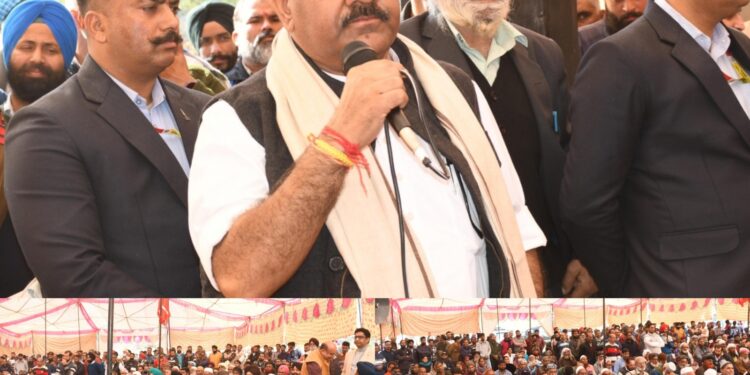 Dy. CM holds Public Darbar at Narian Rajouri