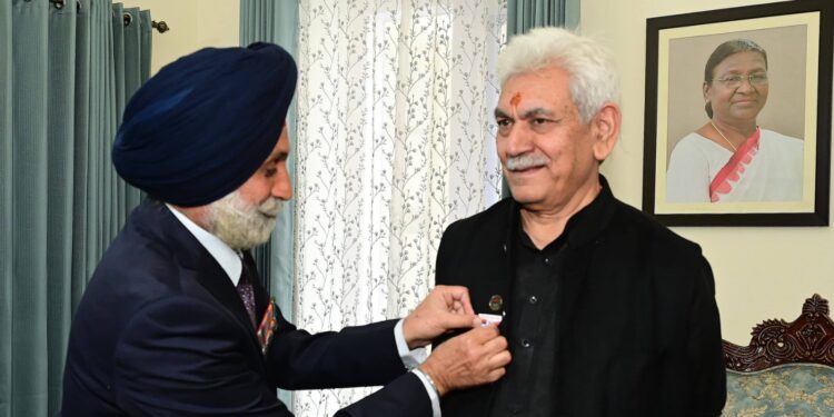 Armed Forces Flag Day Lieutenant Governor pays homage to Armed Forces’ Bravehearts, urges people to donate liberally to Armed Forces Flag Day fund