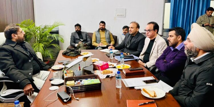 Satish Sharma reviews progress on RDD works in Chhamb constituency