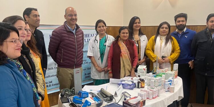 J&K Resident Commission holds medical camp