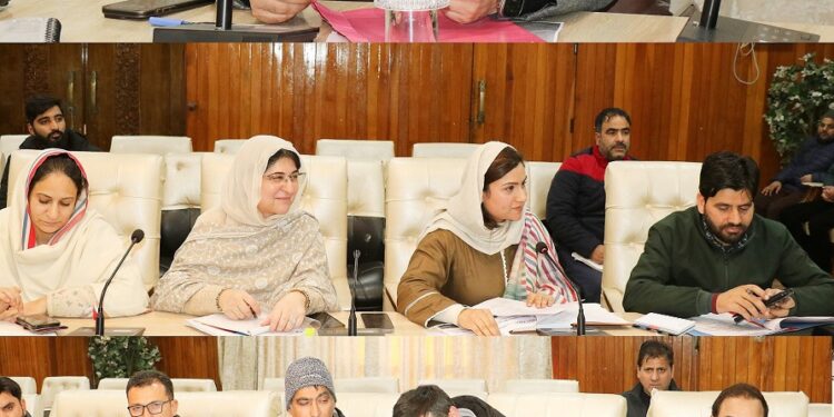 DC Srinagar chairs meeting of District Cooperative Development Committee