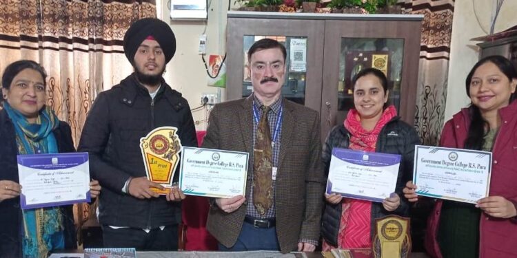GDC Marh’s Jagveer emerges winner in Inter-College Quiz Competition