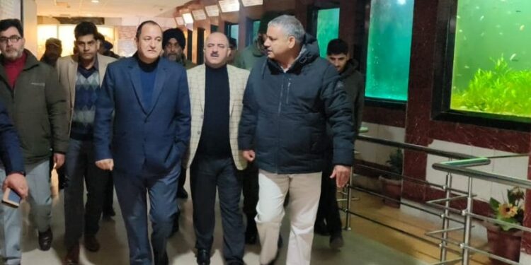 Bahu Fort Aquarium cum Oceanarium to become prime tourist attraction in Jammu: Javed Dar