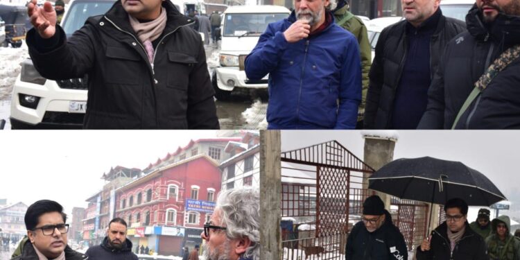 Post-Snowfall: Commissioner SMC inspects clearance & dewatering operations in Srinagar