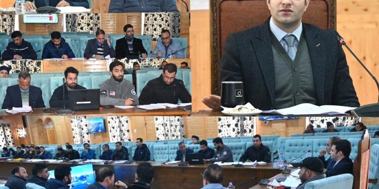 DC Kulgam chairs DLRC/ DCC meeting, instructs banks to boost credit disbursement