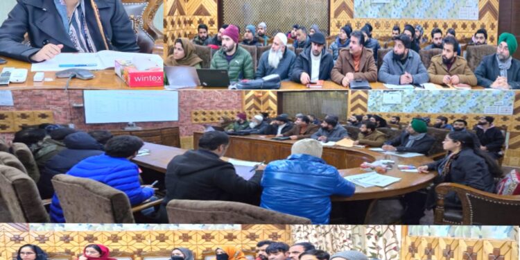 DC Kupwara reviews progress under HADP, DAKSH Kisan