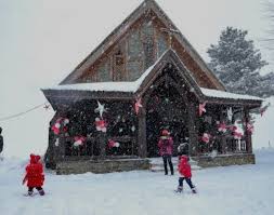 Kashmir’s 4 destinations to witness grand Christmas, New Year celebrations