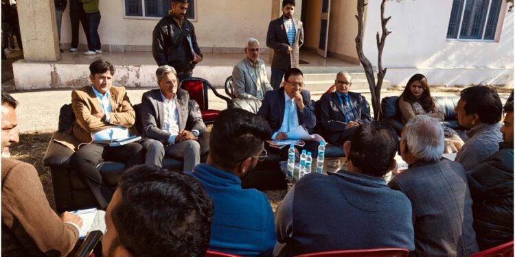 J&KLBDBCC meets Community delegations in Chenani