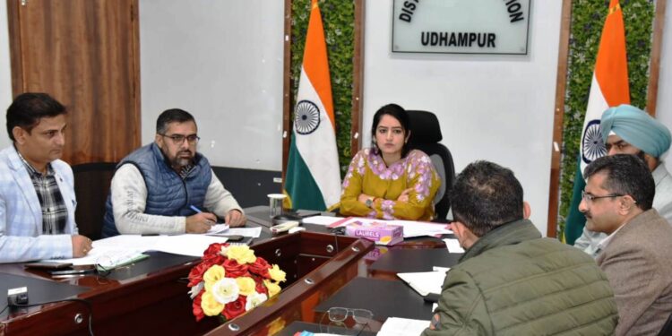 DC reviews implementation of PMAY-Urban scheme in Udhampur