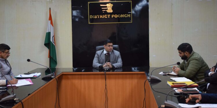 DC Poonch addresses developmental issues of Colleges