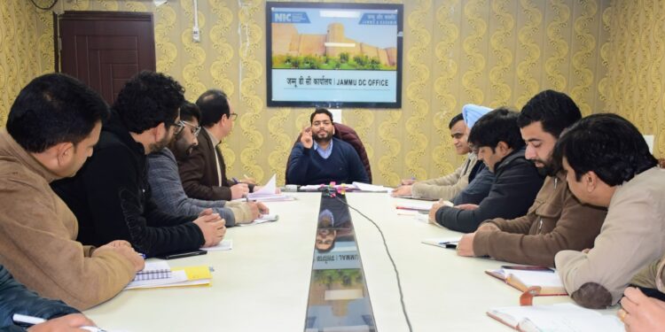 DC Jammu reviews SBM status in district, calls for strict action against irresponsible garbage dumping