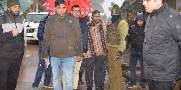 DC inspects progress of work on Bhimber Gali- Poonch stretch of NH 144-A