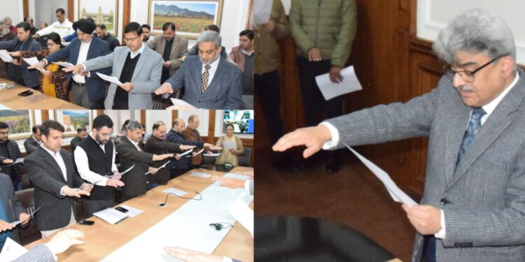 CS administers oath to Officers on 15th National Voters’ Day