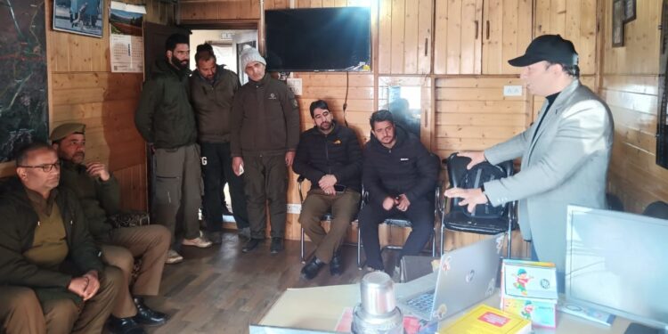 Health Deptt B’la conducts BLS training for Police personnel at Kunzer & Kreeri