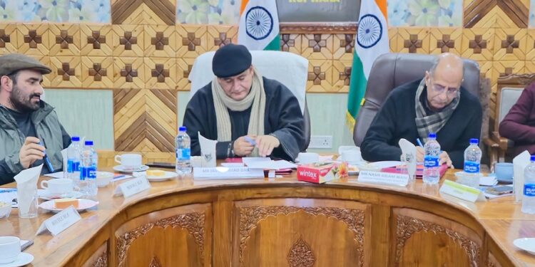 Javid Dar, Nasir Aslam review snow clearance, restoration of essential services at Kupwara