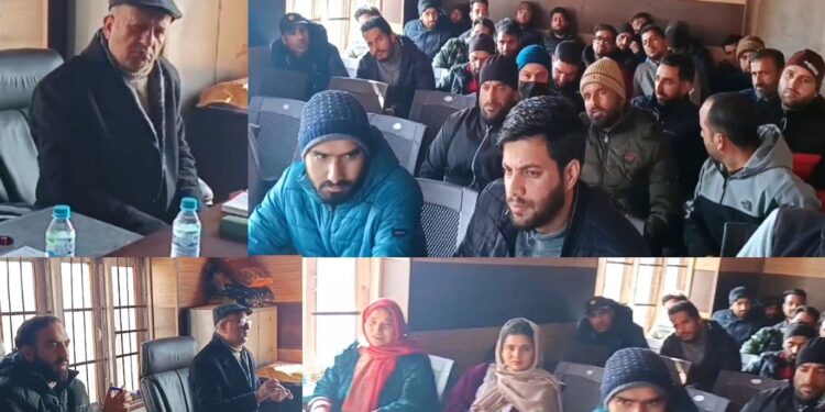 VC DDC Kupwara reviews enrollment process of beneficiaries under PMAY (R)