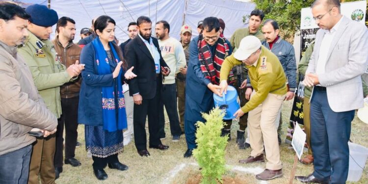 Jal Shakti Minister chairs public outreach camp at Udhampur
