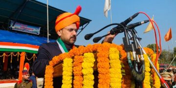 Kathua witnesses enthusiastic celebrations of 76th Republic Day