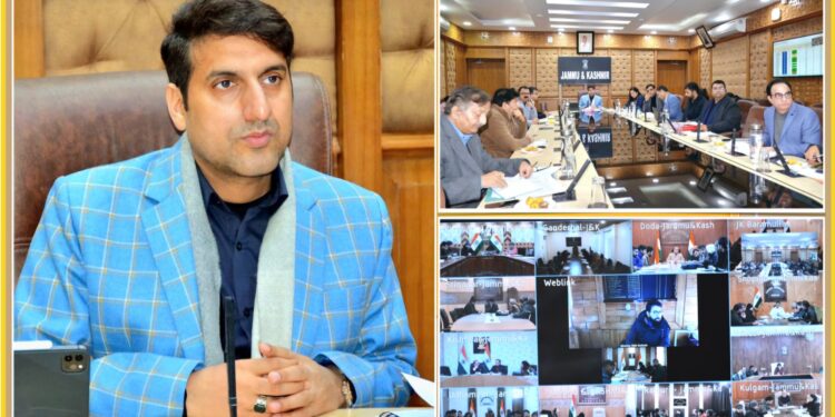 Secretary RDD reviews progress on Swachh Bharat Mission-Grameen with DCs