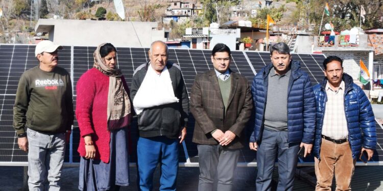 DC Poonch greets PM Surya Ghar Muft Bijli Yojana beneficiary