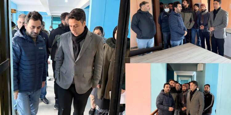 DC Srinagar visits Juvenile Observation Home Harwan
