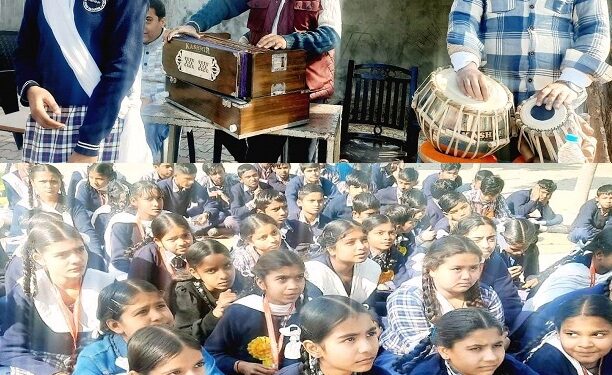 GGHS Domana students join DIPR to promote Nasha Mukt Bharat campaign