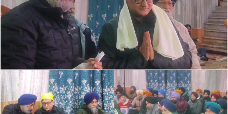 DC Kupwara inspects snow clearance ops, visits key locations