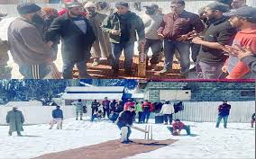 Snow cricket kicks off in Gurez’s Tulail Valley amid winter isolation