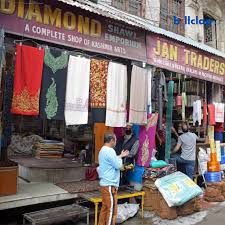 In decontrolled Kashmir markets, sellers call shots