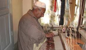 Srinagar weaver weaves his way to Padma Shri glory