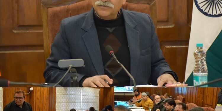 DC Bandipora chairs Vidyalaya Management Committee meeting