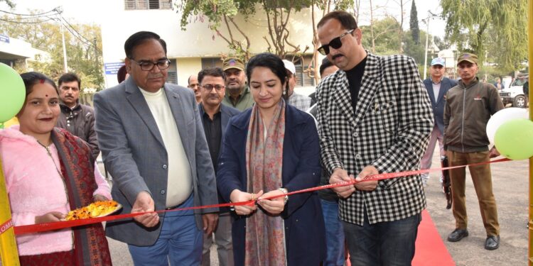 DC inaugurates Didi Ki Rasoi canteen at GDC Boys Udhampur