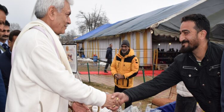 Lieutenant Governor attends Srinagar Heritage Festival at Kashmir Haat