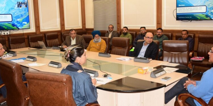 Principal Secretary APD reviews wayside amenities along highways across J&K