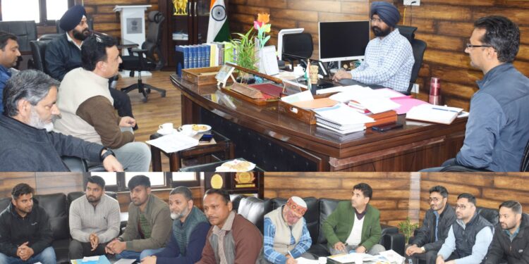 DC Doda reviews Power Scenario, implementation of PM Surya Ghar: Muft Bijli Yojana