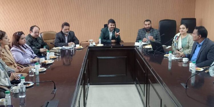 JMC Commissioner interacts with Swachhata Ambassadors / Champions