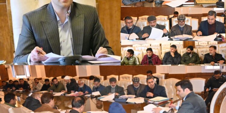 DC Kulgam reviews progress of works under JJM