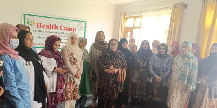 JKRLM organizes free Medical Health Camp for SHGs at BK Pora