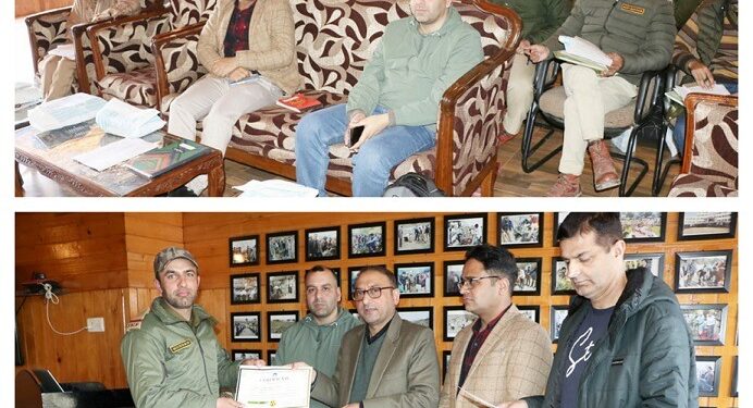 J&K Forest Department organises one-day workshop on Ornithology, Plant Taxonomy Skills