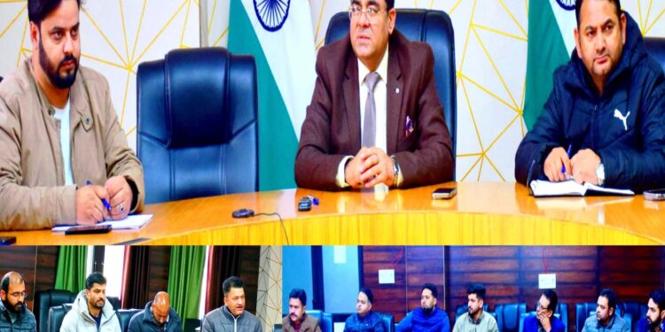 DC reviews progress under PM Surya Ghar Muft Bijli Yojana in Kishtwar